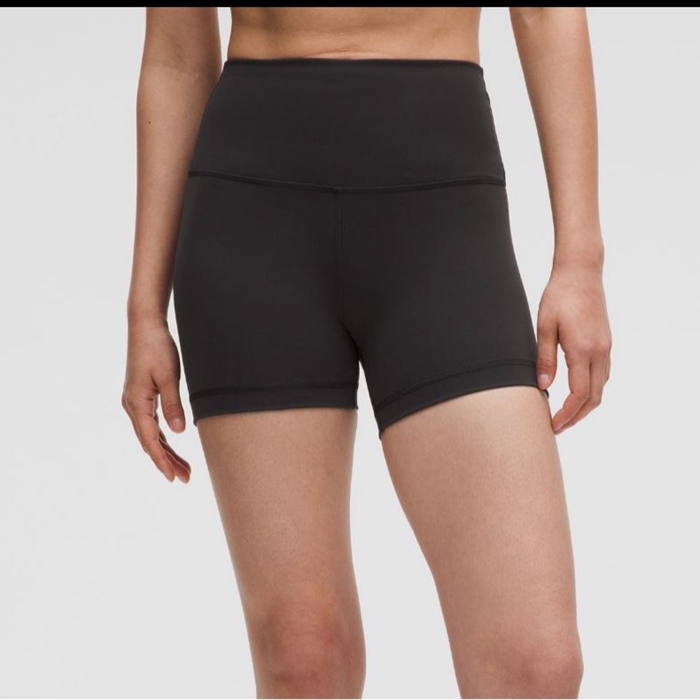 Lululemon Wunder Train High Rise Short 4"